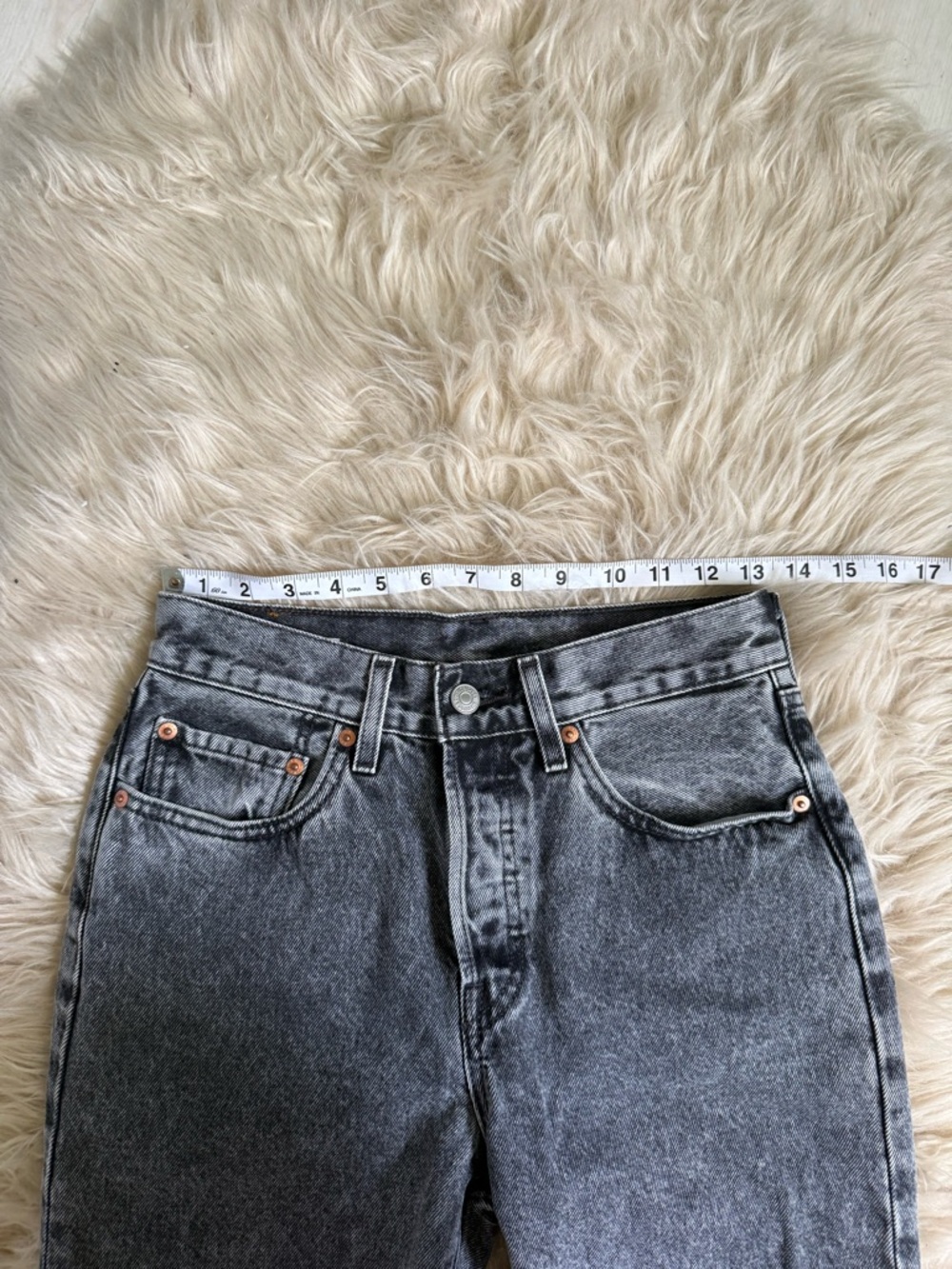 Levi's 501 100% Cotton Black Washed Jeans - Picture 5 of 14